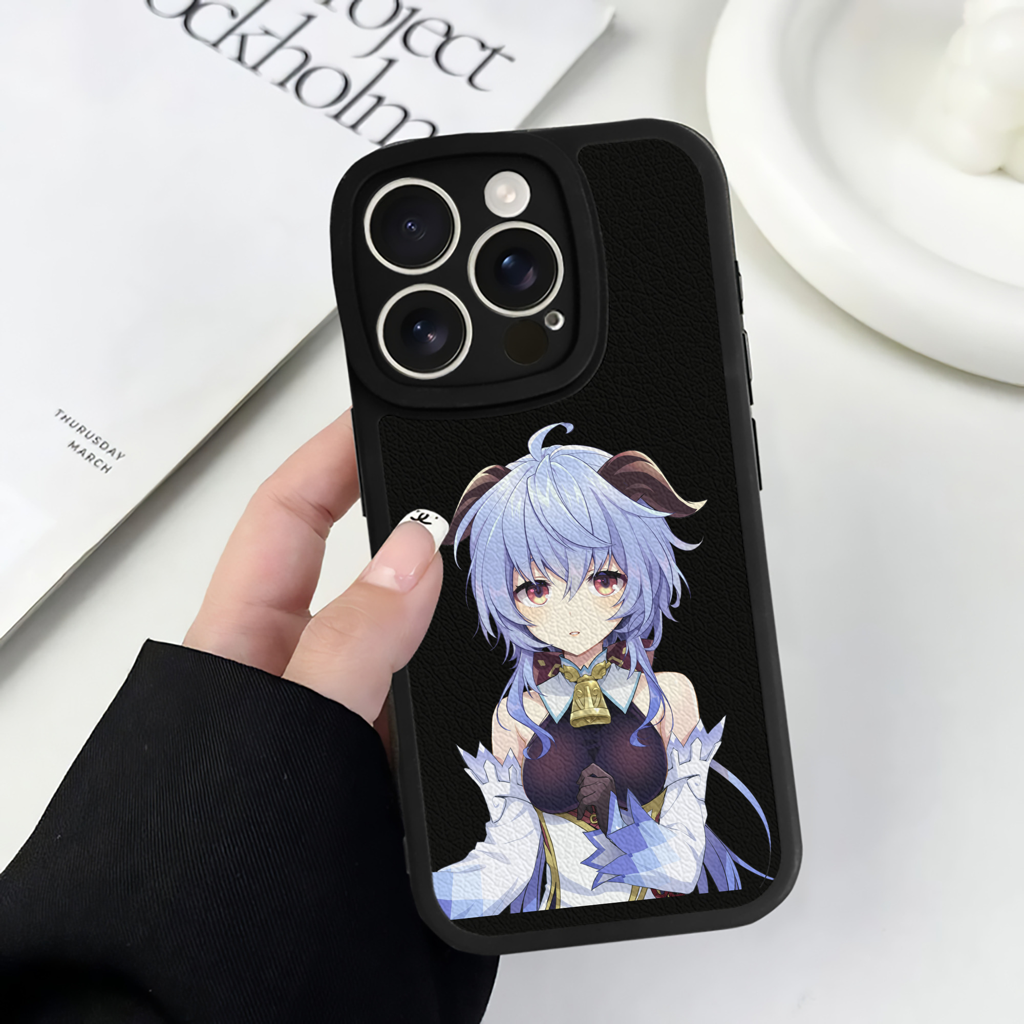 げんし神 甘雨 かんう genshin Ganyu 【iPhone 16シリーズ対応】シリコンスマホケース（レザー調） 材質：シリコン